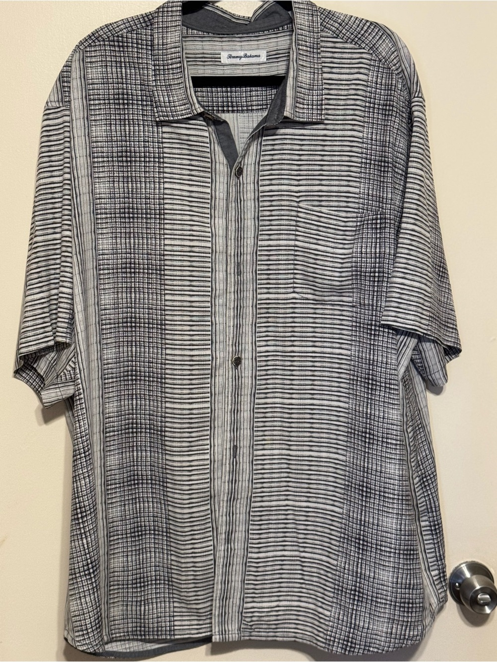 Tommy Bahama Bay Street Blues 199% Silk Striped Camp Shirt. Casual Straight Hem